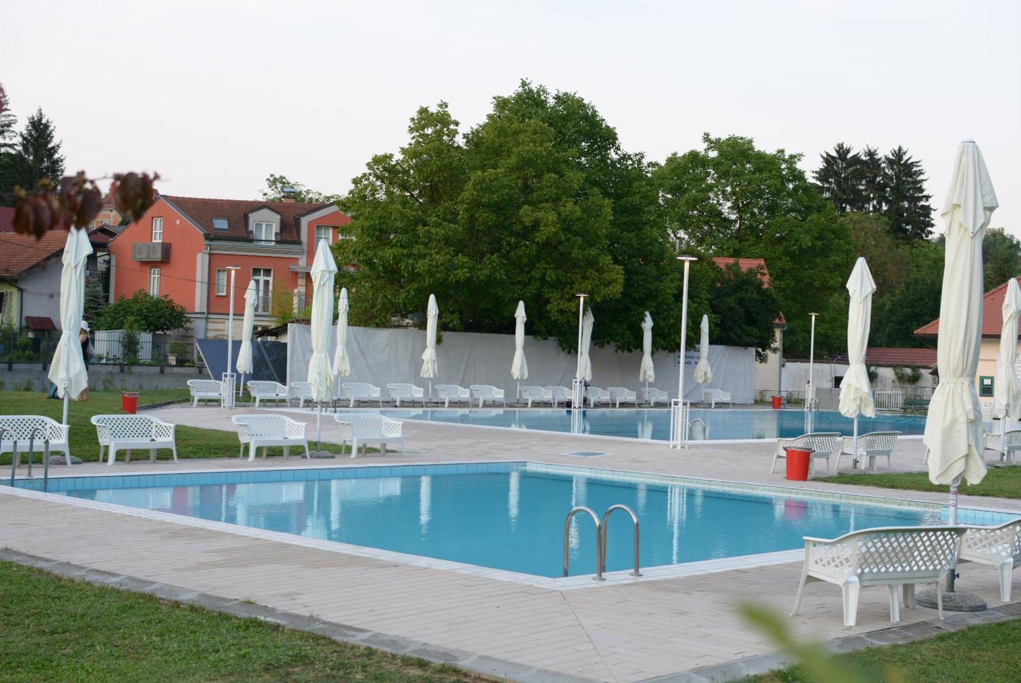 סאמובור Studio Apartment Old Town Castle מראה חיצוני תמונה