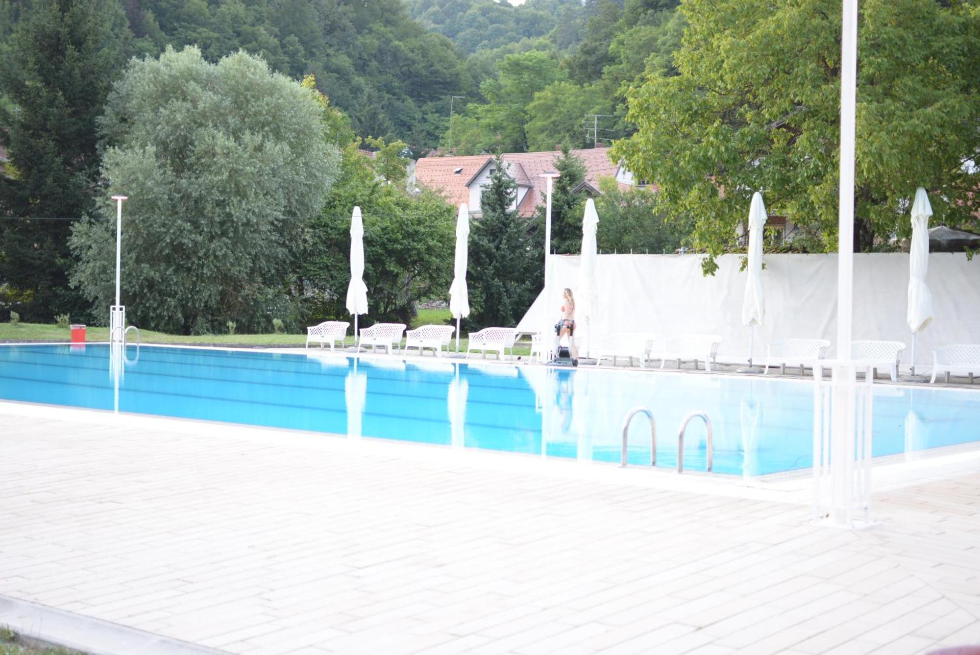 סאמובור Studio Apartment Old Town Castle מראה חיצוני תמונה